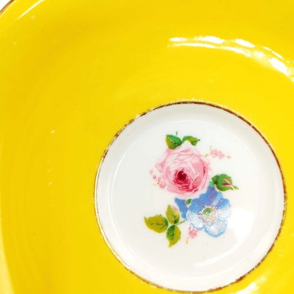 Paragon Vintage Double Warrant Yellow Cabbage Rose Bone China Teacup And Saucer - Picture 12 of 12